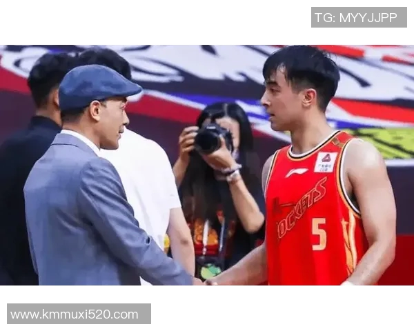 CBA星二代退役！场均19.8分，给顶薪都不要，打篮球只是副业