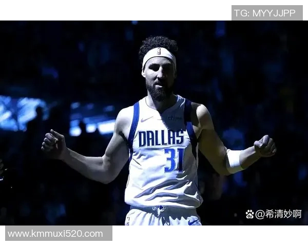 独行侠神射手汤普森真是太懂事了，面对旧主勇士心慈手软，第一节客场比赛仅得2分且正负值偏低