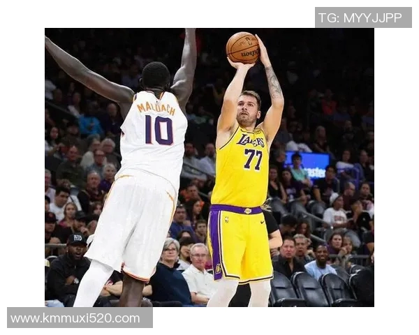 湖人休赛期很难留住艾顿了，我是真没想到跟东契奇化学反应这么差！