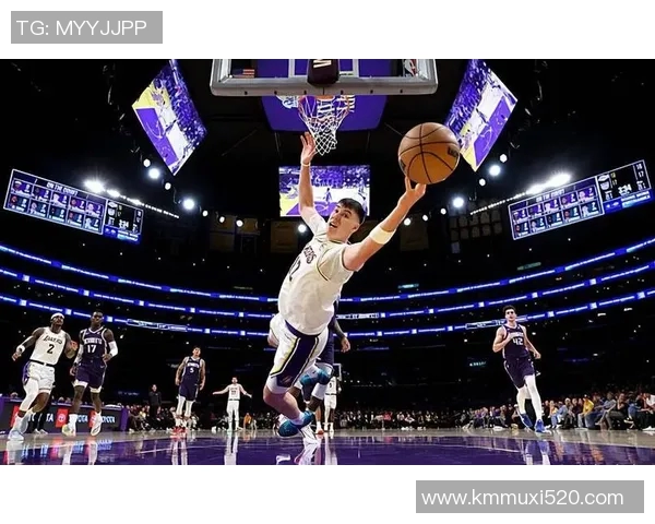 杰克·拉拉维亚补篮命中终结湖人得分荒